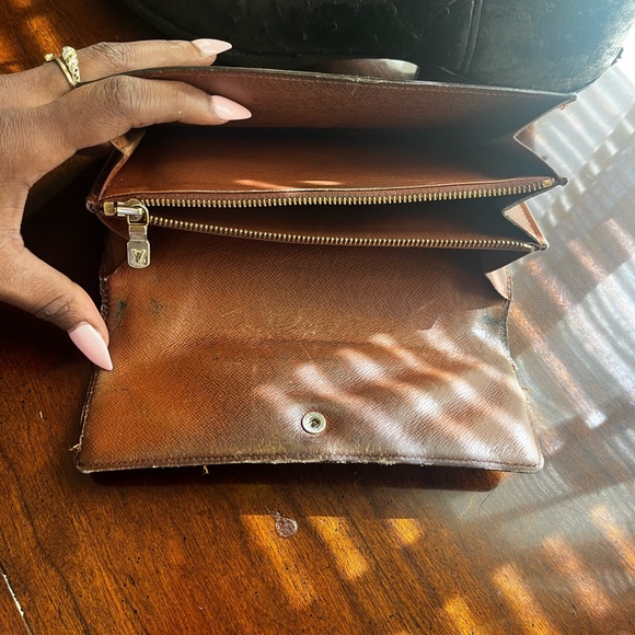 Vintage Louis Vuitton Monogram Sarah wallet - Picture 4 of 8